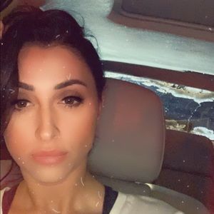 Meet your Posher, Denisa